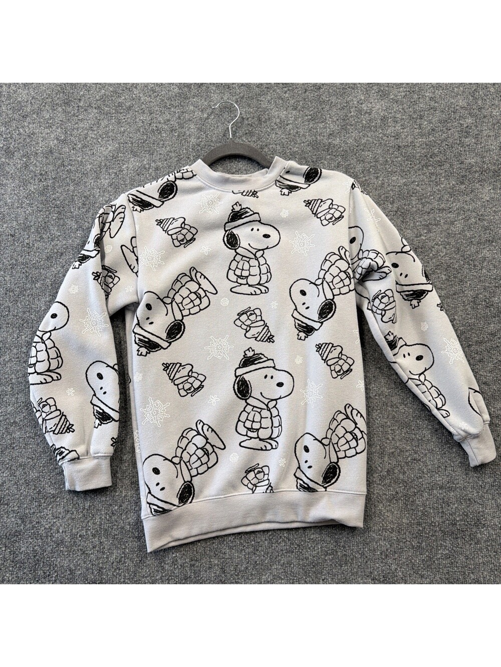 Peanuts Winter Kids Grey Sweater With Snoopy And Snowflakes